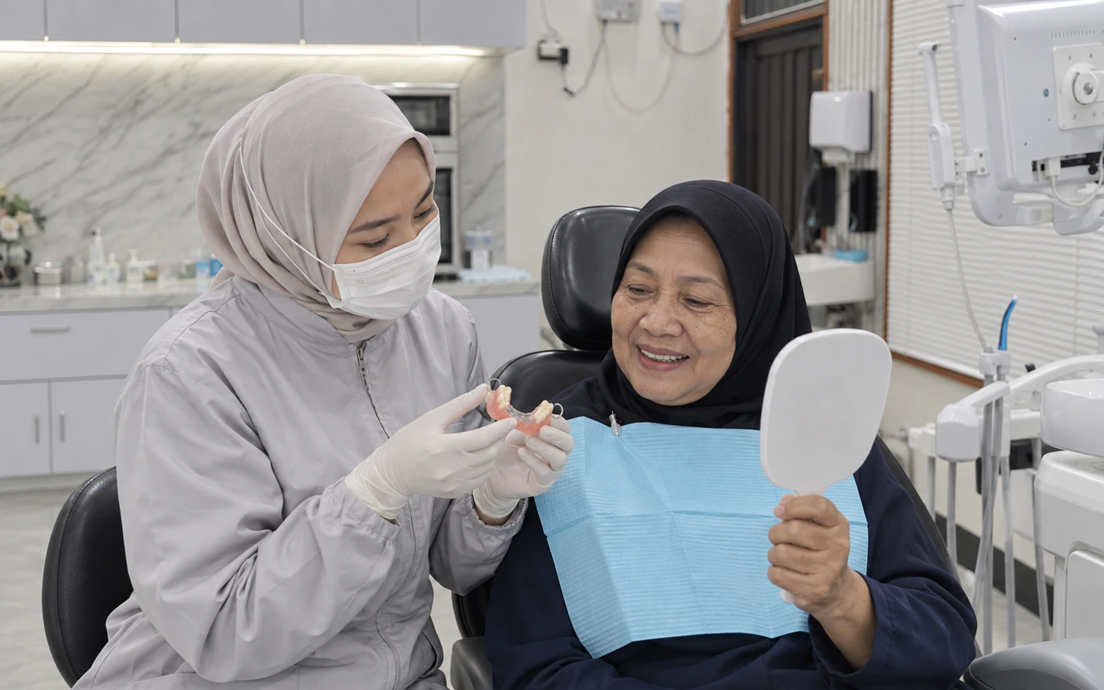 Foto layanan Gigi Palsu di DOP Dental